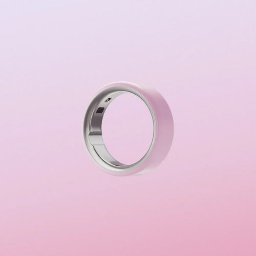 Oura Ring 4 - anel em uso no dedo